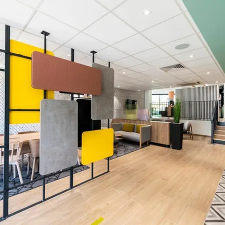 Aeroport Arenas Hotel 3*